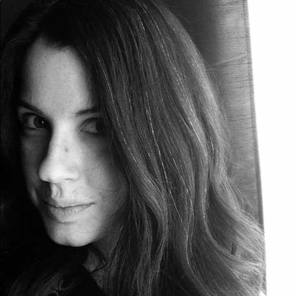Meet the Posher Other - Meet your Posher, Alicia